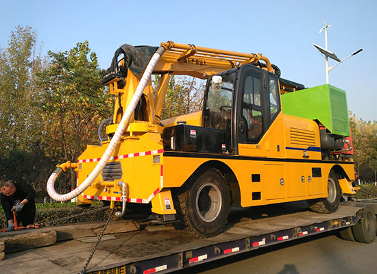 雄安新區(qū)工程混凝土濕噴臺(tái)車發(fā)貨現(xiàn)場(chǎng)