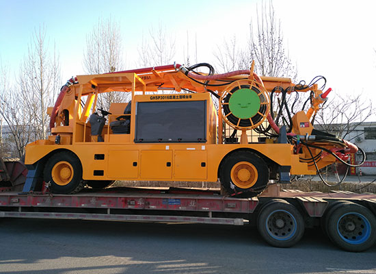 工程底盤(pán)混凝土濕噴臺(tái)車發(fā)貨現(xiàn)場(chǎng)